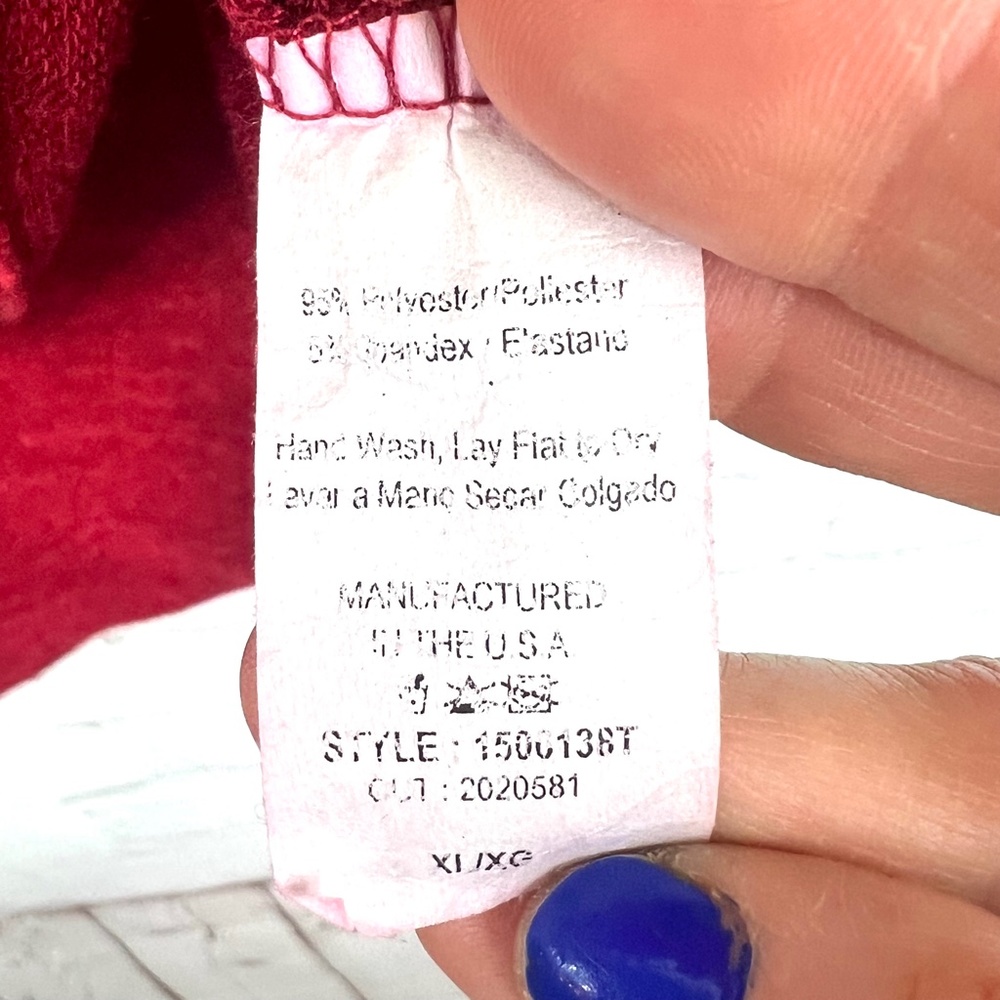 🏷️|•COCO AND MAIN•| Red 3/4 Sleeve Top - Picture 6 of 9